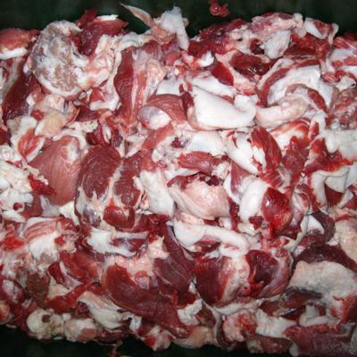 Тримминг свиной голов...