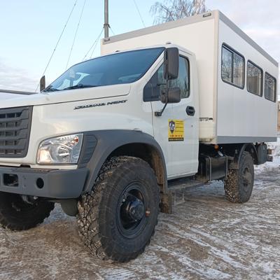 Вахтовый автобус на б...