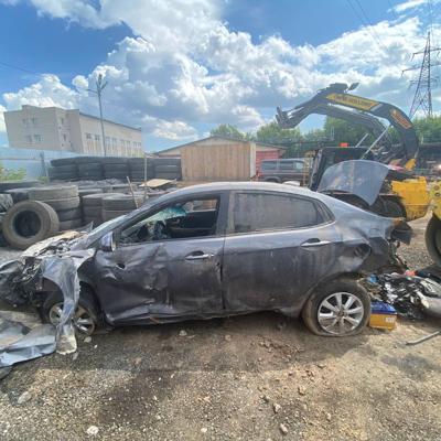 Продам Kia Rio 1.6 АТ., 2017, битый , 118500