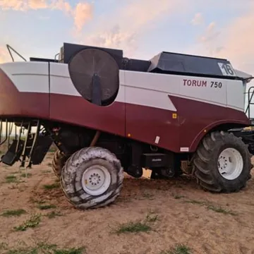 Комбайн Ростсельмаш Торум 750 (Зерноуборочный комбайн)