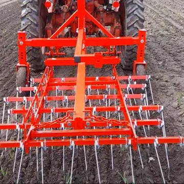 Штригельная борона для прополки чеснока