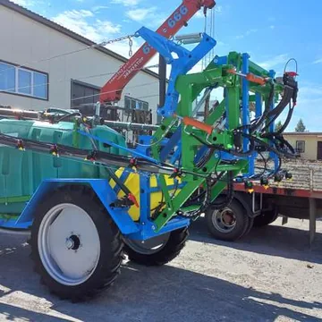 Опрыскиватель Алтай 2500